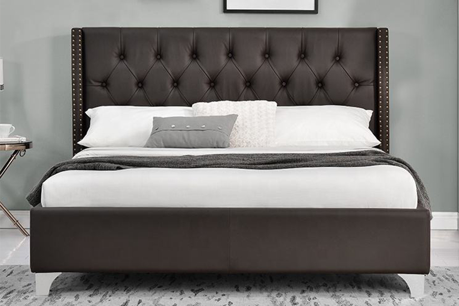 Giường bọc nệm kiểu dáng cổ điển 1210 Wing Design