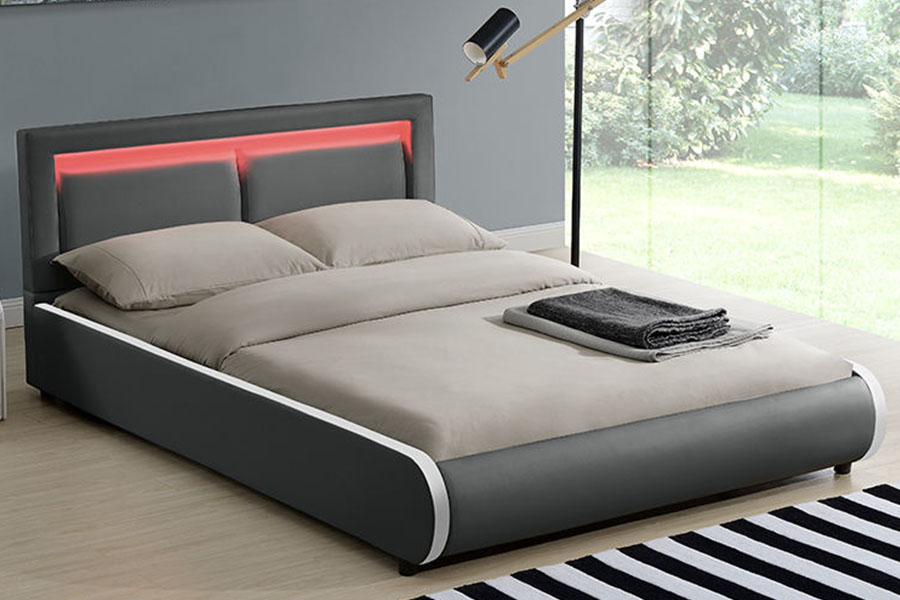1124-1 Khung giường bọc da có đèn LED hiện đại của Châu Âu