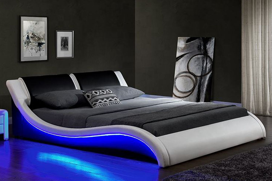 1178-1 Giường bọc da có khung LED giống như sóng Queen King